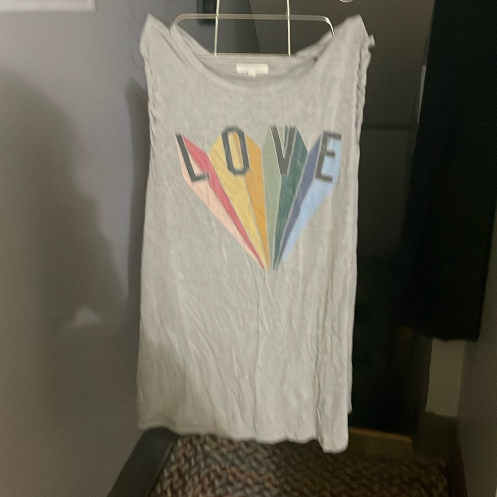 Very cute tank.